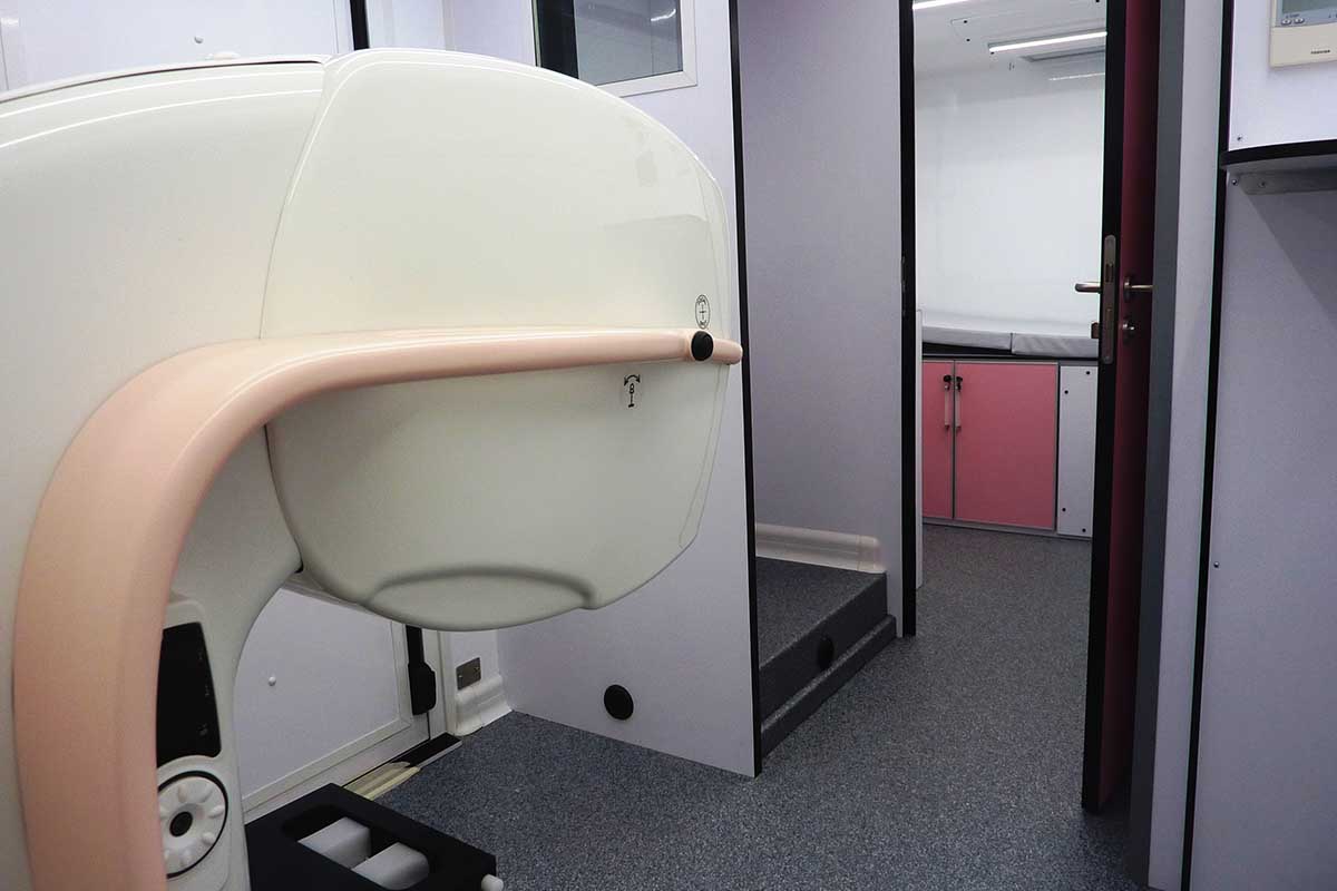ambulatorio mammografia mobile interno 2