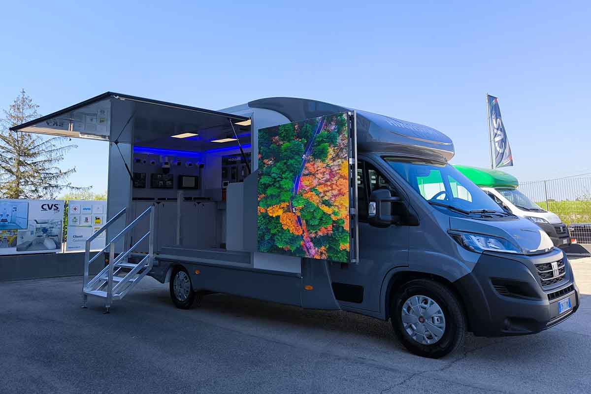 veicoli-speciali-per-roadshow